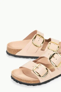 Sandals|Spring Slides<STAUD BIRKENSTOCK ARIZONA BIG BUCKLE SANDAL  HIGH SHINE NEW BEIGE HIGHSHINENEWBEIGE