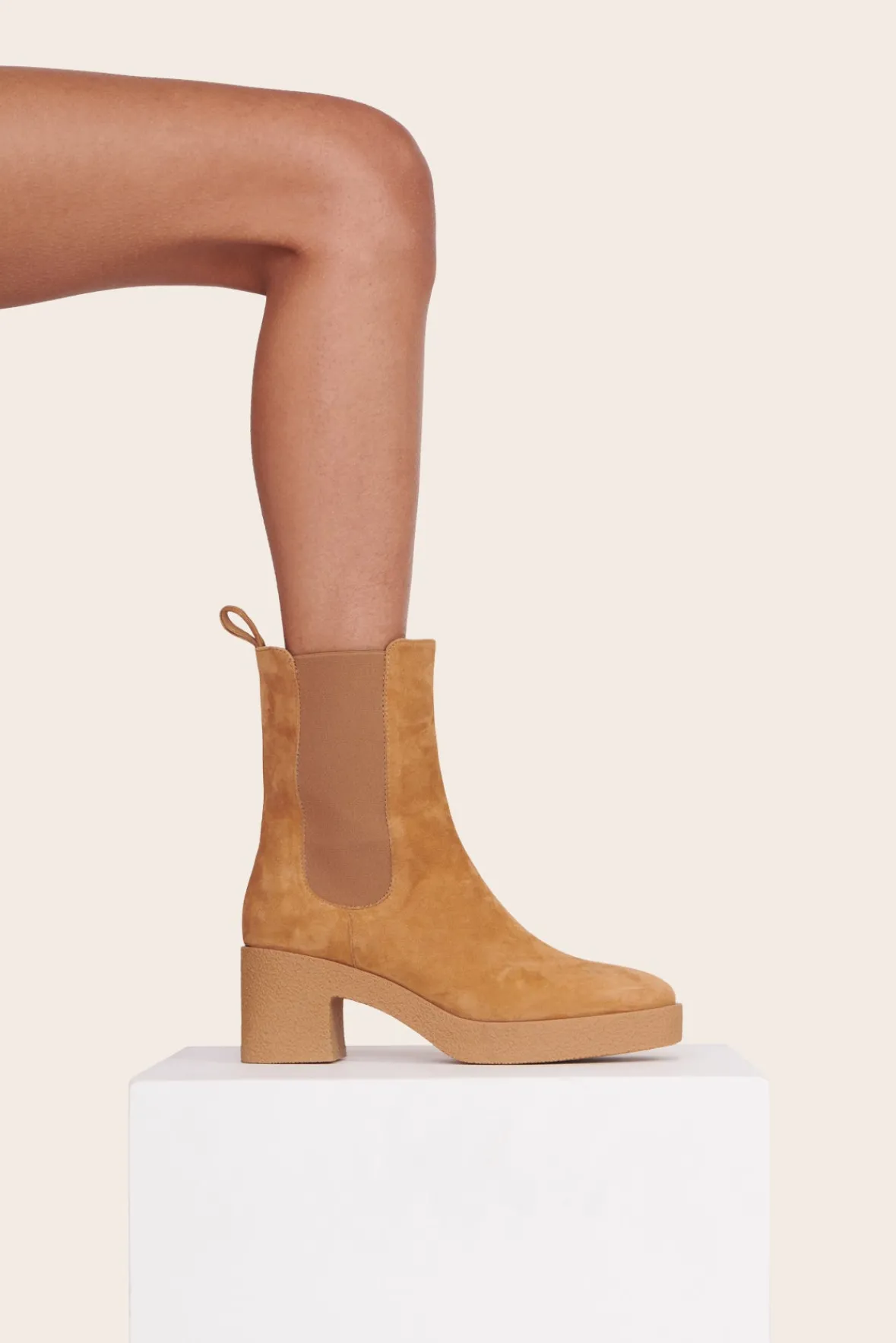 The Boot Shop<STAUD CYBIL BOOT CASHEW SUEDE CASHEWSUEDE