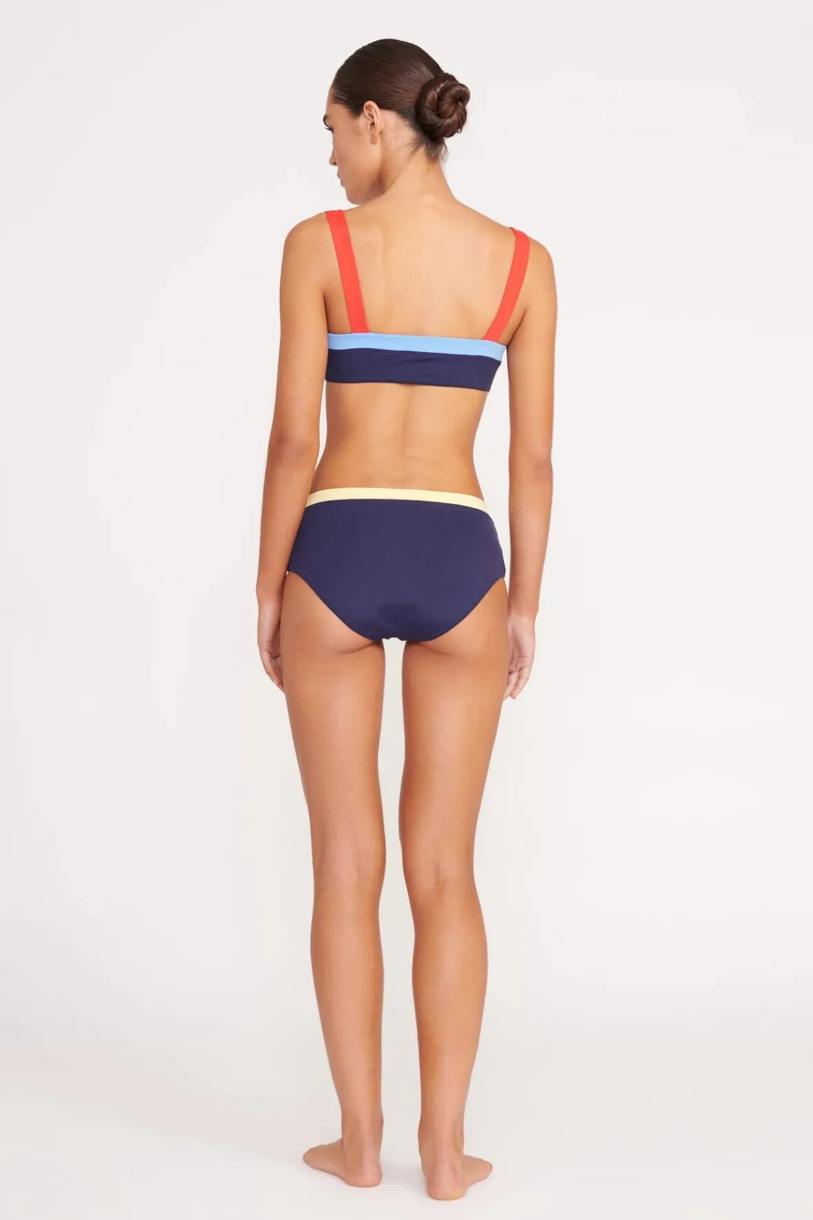 Bikinis<STAUD LIV BIKINI TOP  NAVY COLORBLOCK NAVYCOLORBLOCK