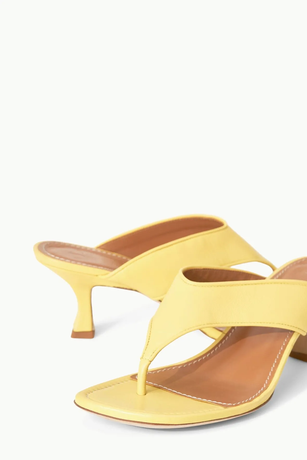 Heels<STAUD NATALIA THONG SANDAL BUTTERCUP